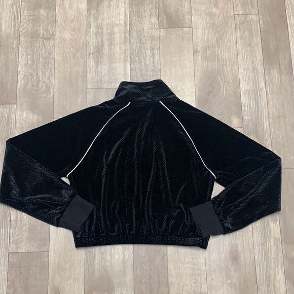 Womens Forever 21 Velour Tokyo Quarter Zip Cropped Pullover - Picture 4 of 4